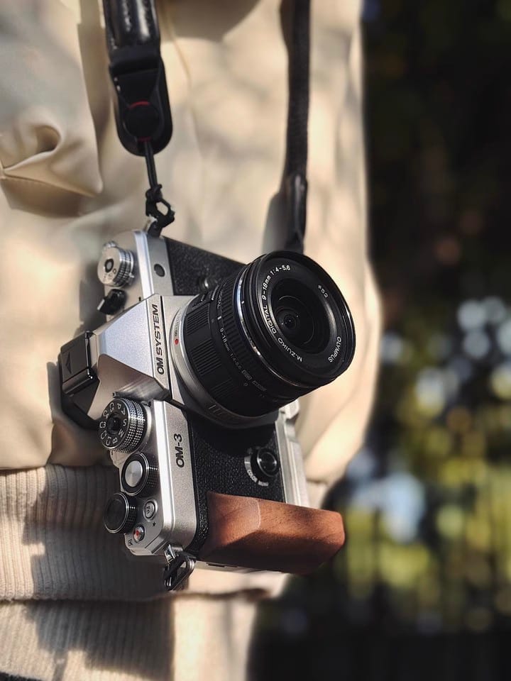 Customer photo review of Wooden Olympus OM3 Grip YW Design