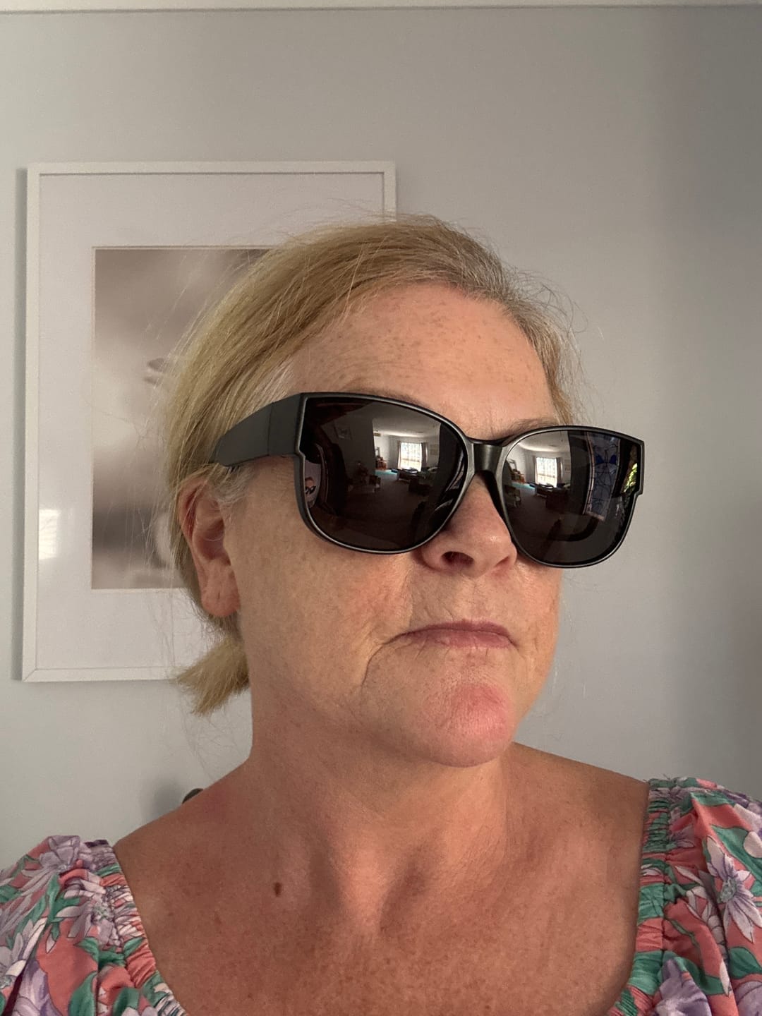 Customer photo review of Polarized Fit-Over Sunglasses Unisex – UV400 Protection