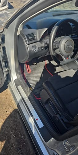 Customer photo review of Dywaniki samochodowe na zamówienie - Przód i tył