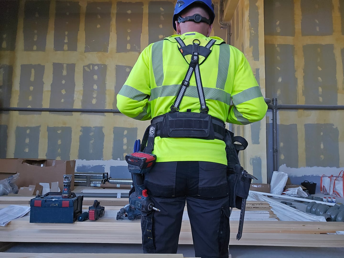 Customer photo review of DiamondBack Toolbelts | Cirro Deluxe Suspenders