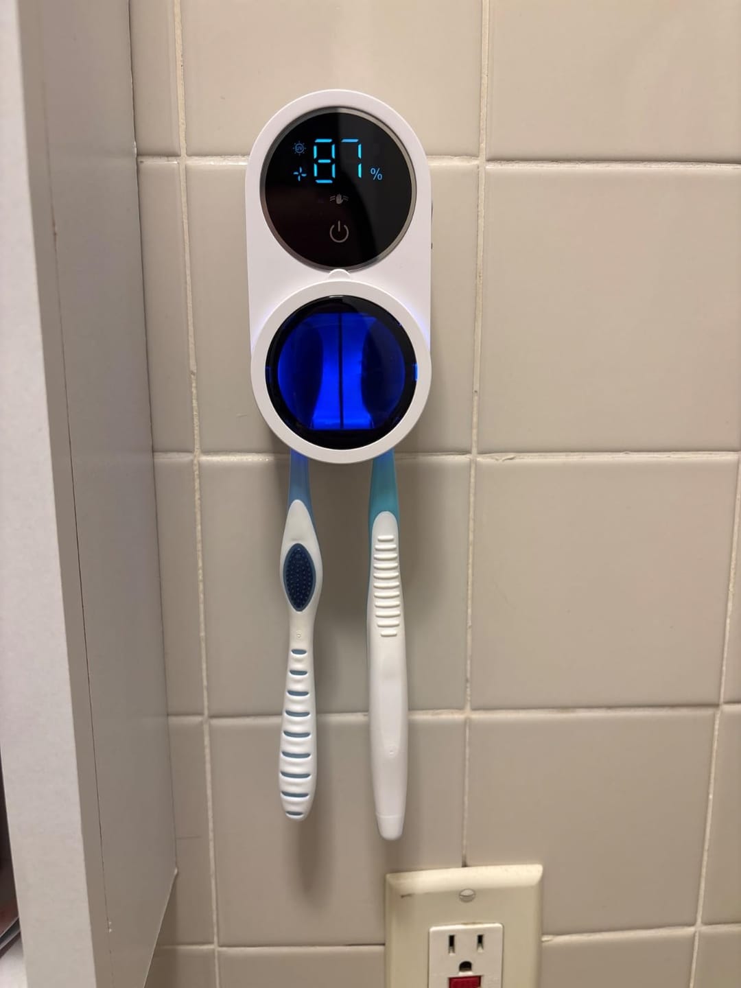 Customer photo review of UV Toothbrush Sterlisation
