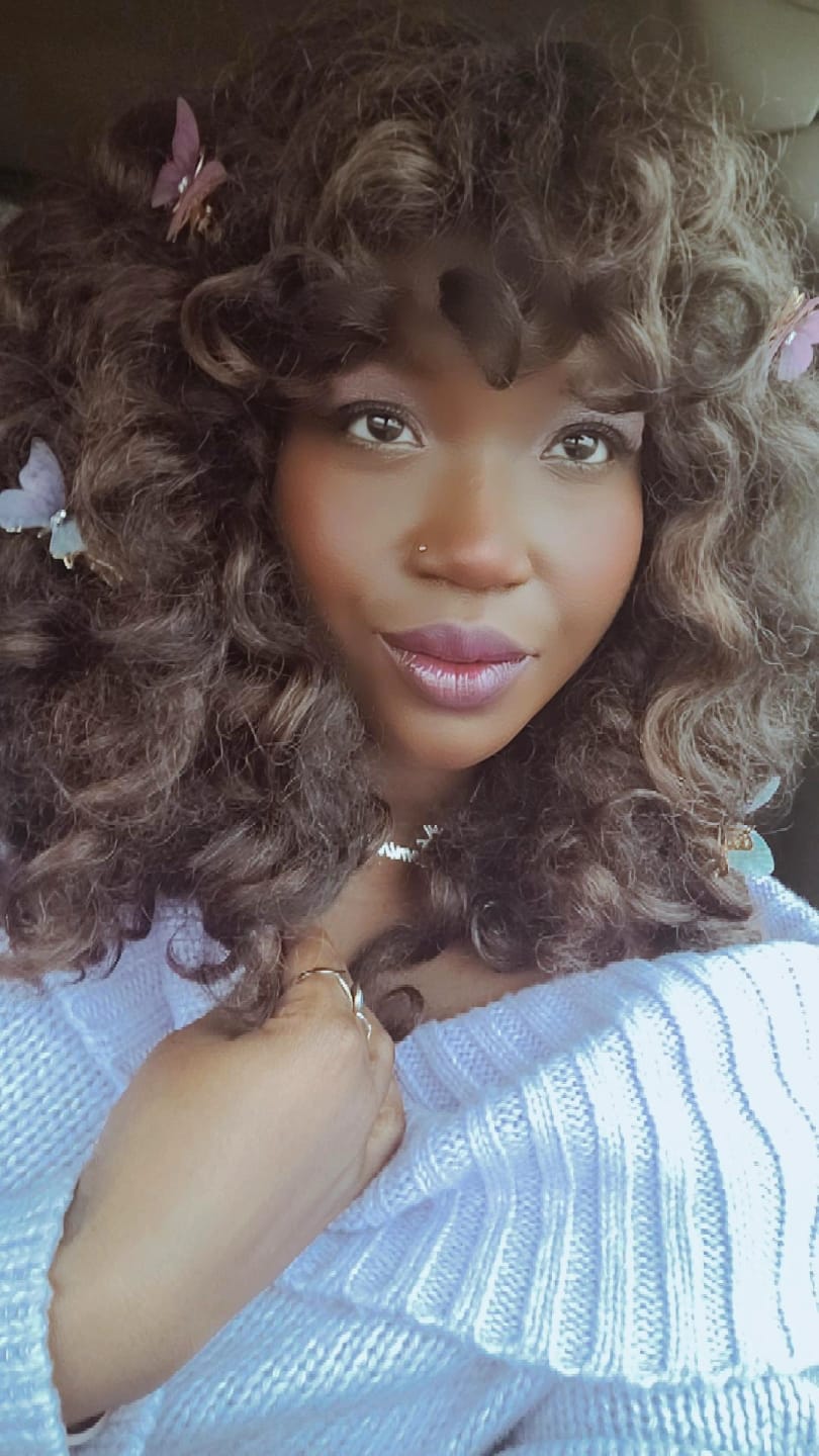 Customer photo review of Sensationnel Dashly Full Wig - UNIT 20