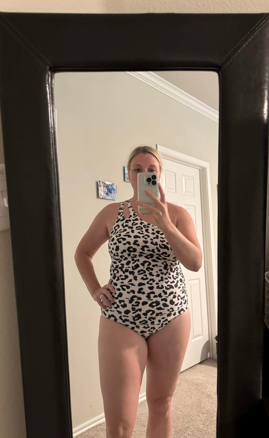 Customer photo review of Emoswimsuit - One Shoulder One Piece Swimsuit for Women Tummy Control Bathing Suits