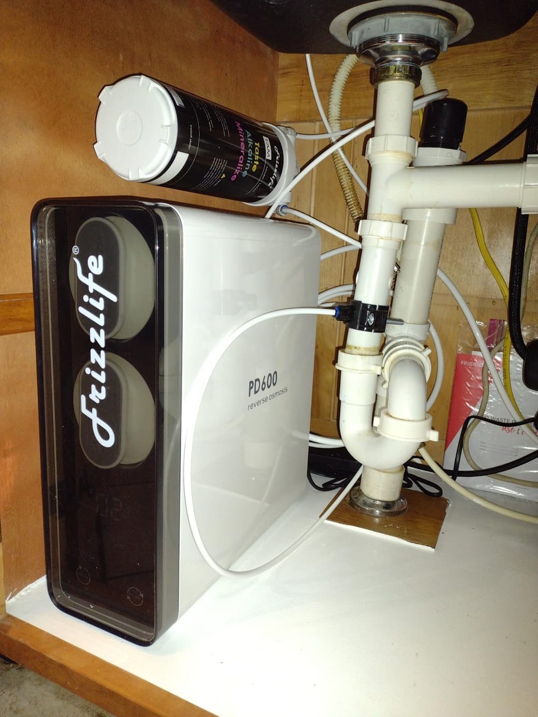Customer photo review of Frizzlife 600 GPD Tankless Reverse Osmosis Water System With Alkaline & Remineralization, PD600-TAM3