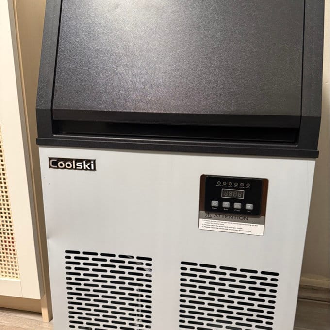 Customer photo review of Coolski Commercial Ice Maker Machine 150LBS/24H
