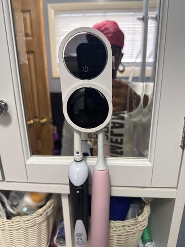 Customer photo review of UV Toothbrush Sterlisation