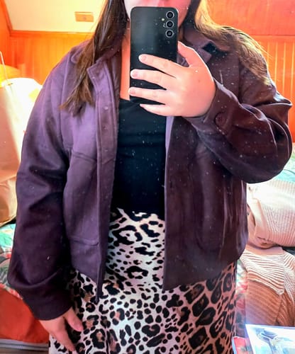 Customer photo review of CHAQUETA CAZADORA GAMUZA CAFÉ