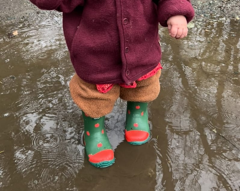 Customer photo review of Red Apples Classic Wellington Fair Rubber Natural Waterproof Boots