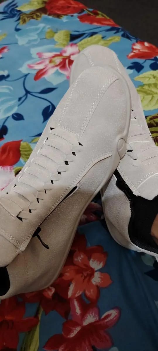 Customer photo review of FeelFree Light - orthopedische, pijnverlichtende en waterdichte barefoot schoenen