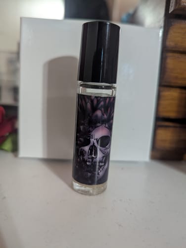 Customer photo review of How Luscious Is The Dark