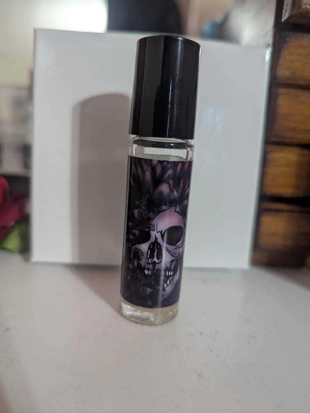 Customer photo review of How Luscious Is The Dark