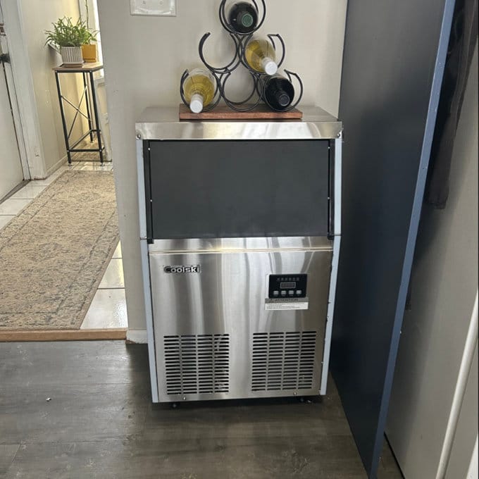 Customer photo review of Coolski Commercial Ice Maker Machine 100LBS/24H