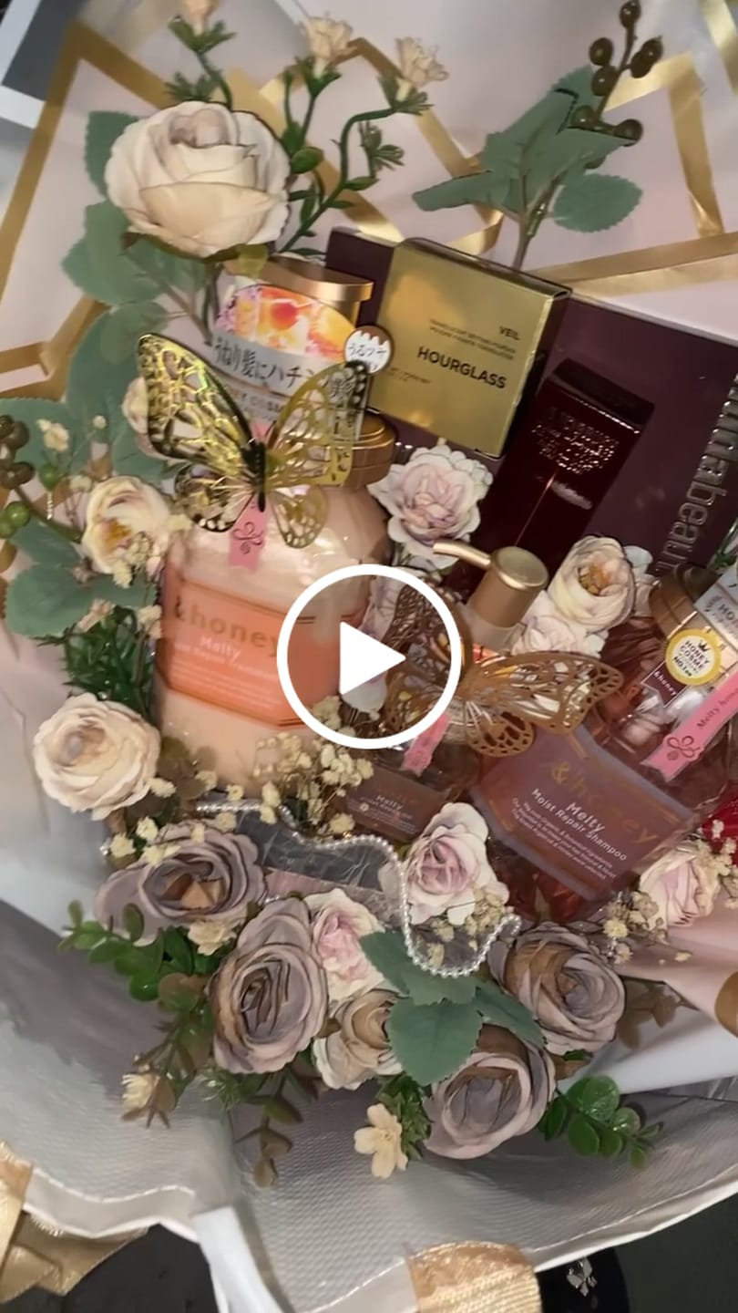Customer video review of & Honey Melty Moist Repair Shampoo, Treatment & Hair Oil Set 440ml Each + 100ml