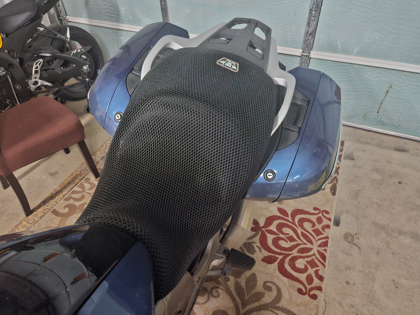 Wind Rider mesh seat cover on a BMW K 1600 GTL