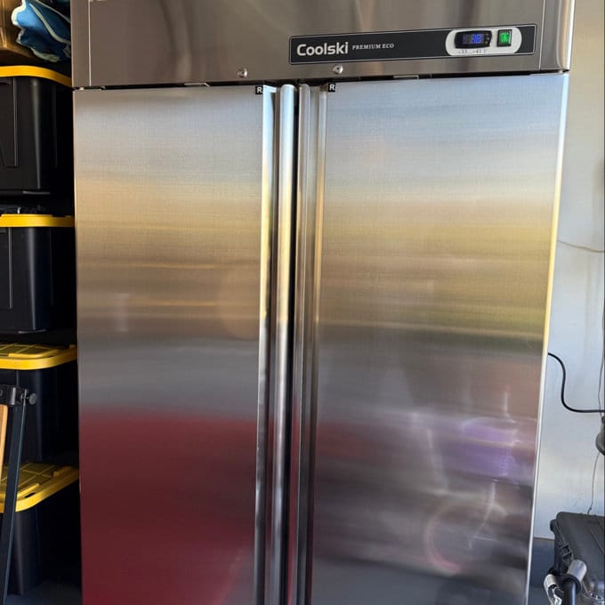 Customer photo review of Coolski 48" W Commercial Refrigerator 2 door, 36 Cu.ft 2 Section Stainless Steel Solid Door efrigerator for Restaurant Bar Shop Garage School
