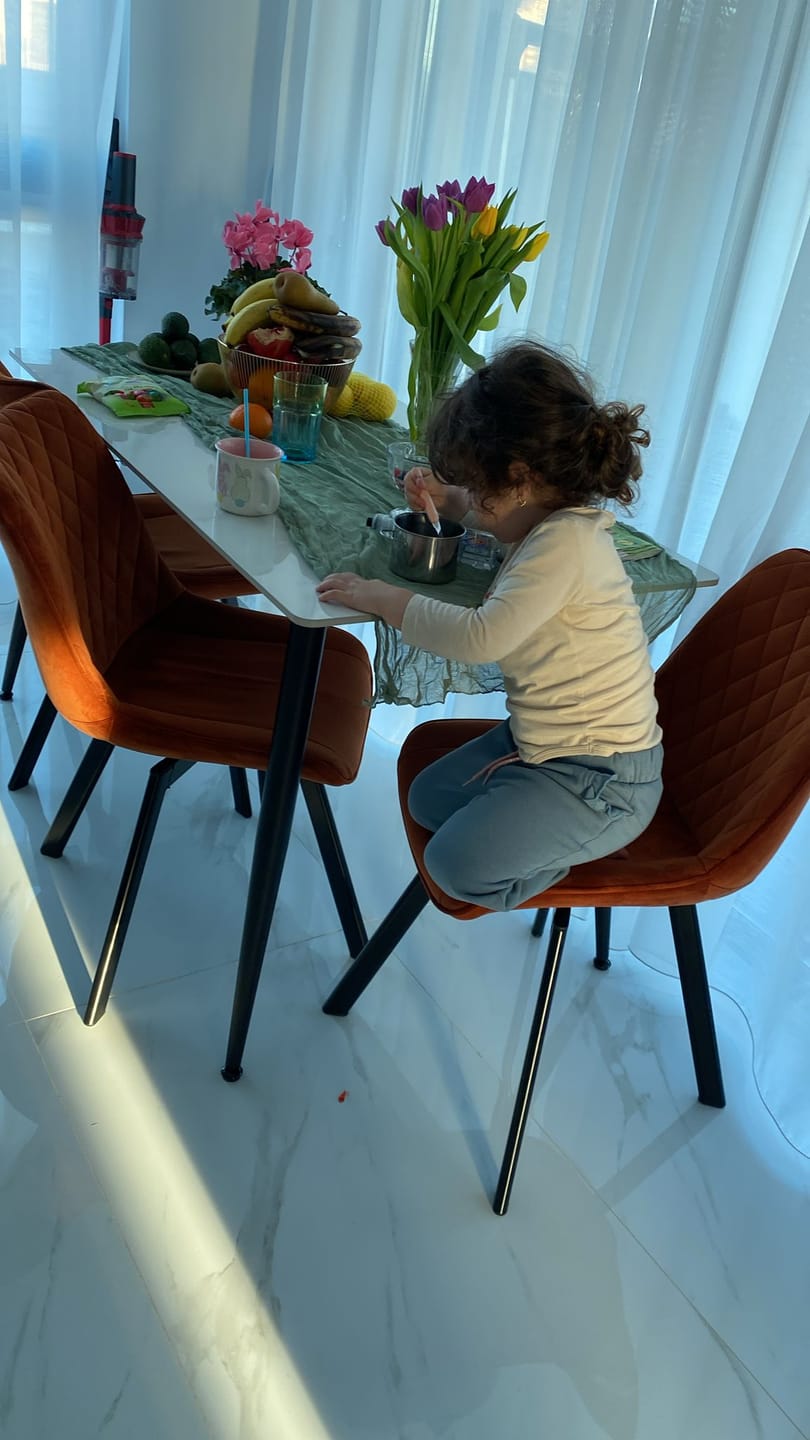 Customer photo review of Masa RION, alb cu efect de marmura/negru mat, ceramica/metal, 130x70x76 cm