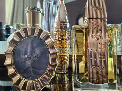 Reseña con foto de un cliente sobre Perfume Unisex Lattafa Angham 100ml Edp
