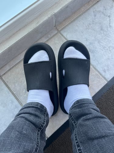 Customer photo review of Orthopädischer Hausschuh Cloudly™