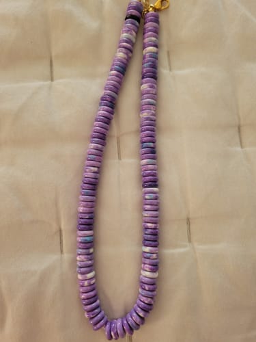 Customer photo review of Lilo Necklace