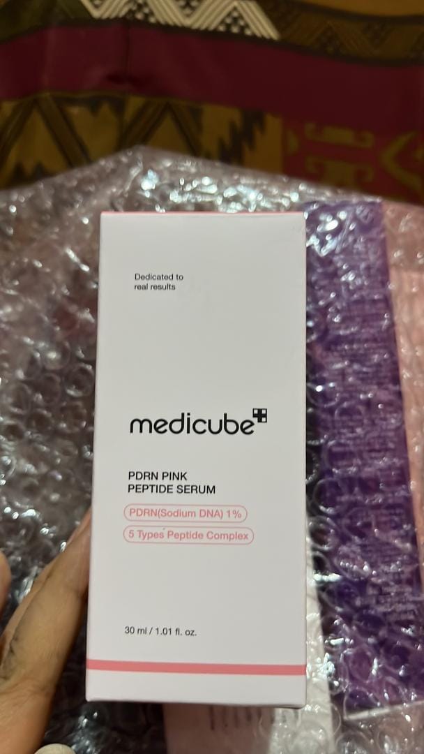 Customer photo review of MEDICUBE - PDRN Pink Peptide Serum 30 ML | Suero Antiedad, Iluminador e Hidratante
