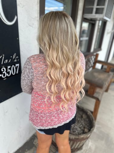 Customer photo review of Full Shine Top Invisible Flat Silk Weft Virgin Sew In Human Hair Extensions Highlights (#P18/613)