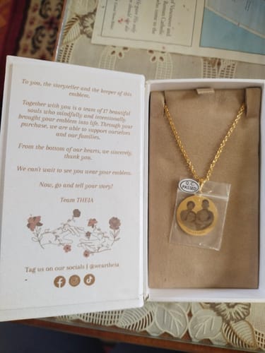 Customer photo review of Aiah Emblem (Disc)