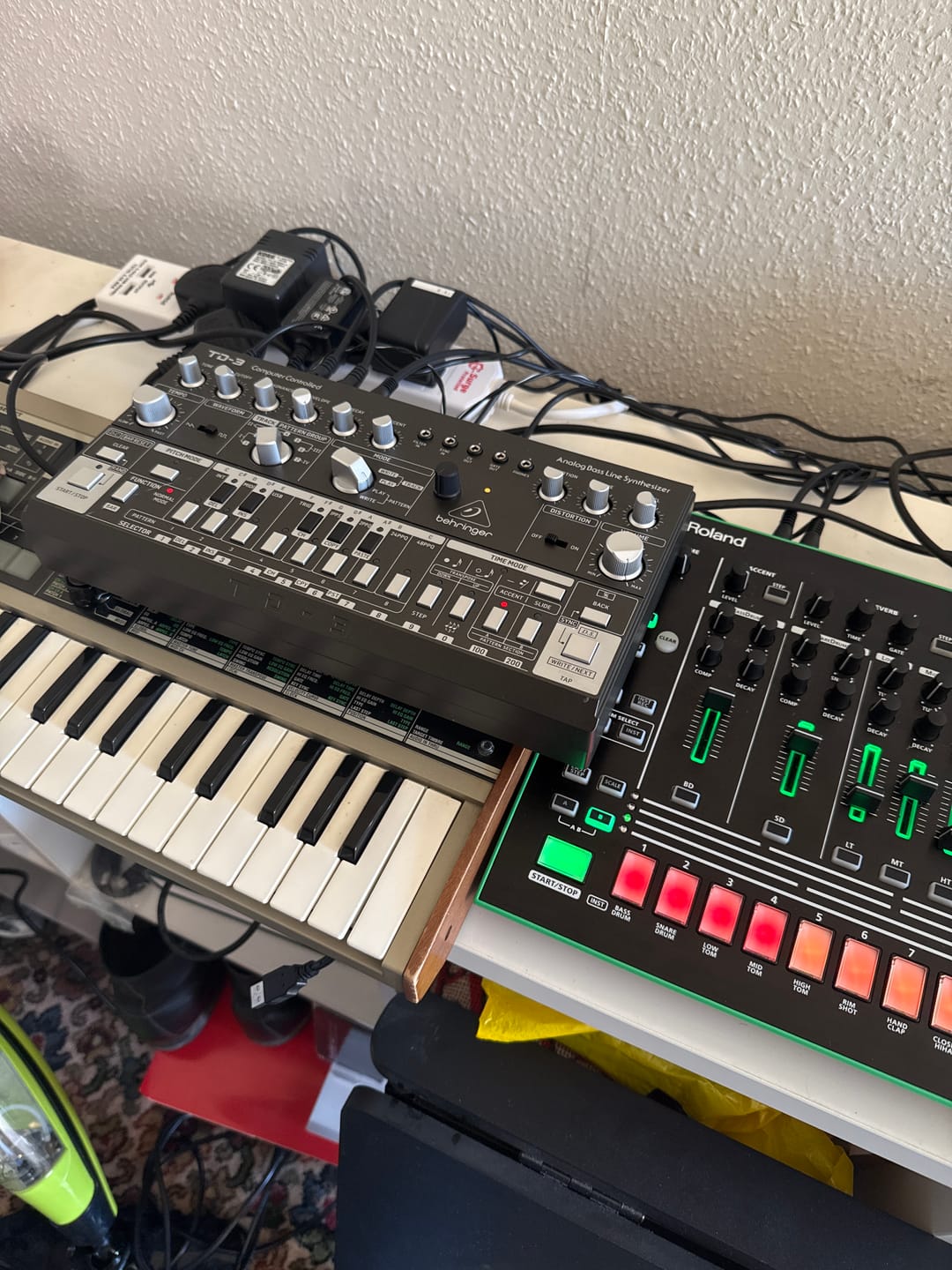 Customer photo review of Behringer TD-3 Patterns Vol.1