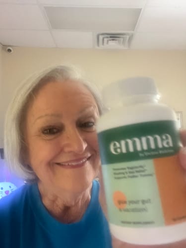 Customer photo review of Emma