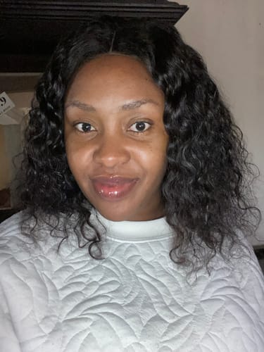 Customer photo review of GIGI - Brazilian 4x4 Lace Wig