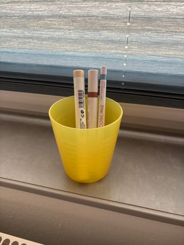 Customer photo review of 305 - Eyeshadow Champagner