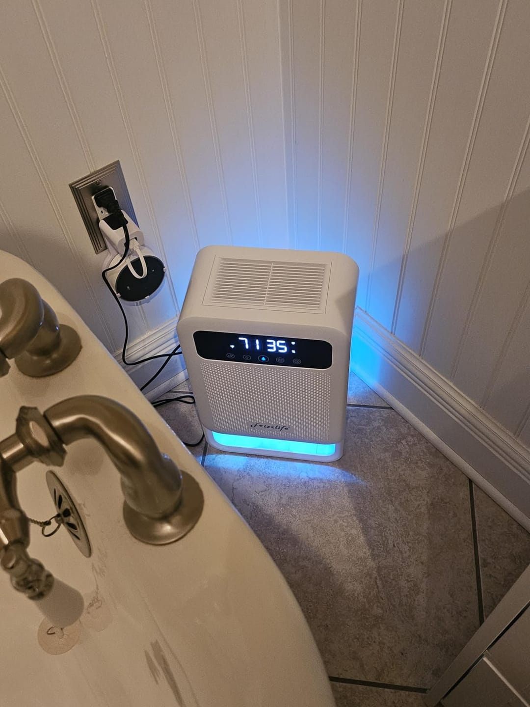 Customer photo review of Frizzlife Dehumidifier With Air Purifier, 135oz Water Tank,DH80
