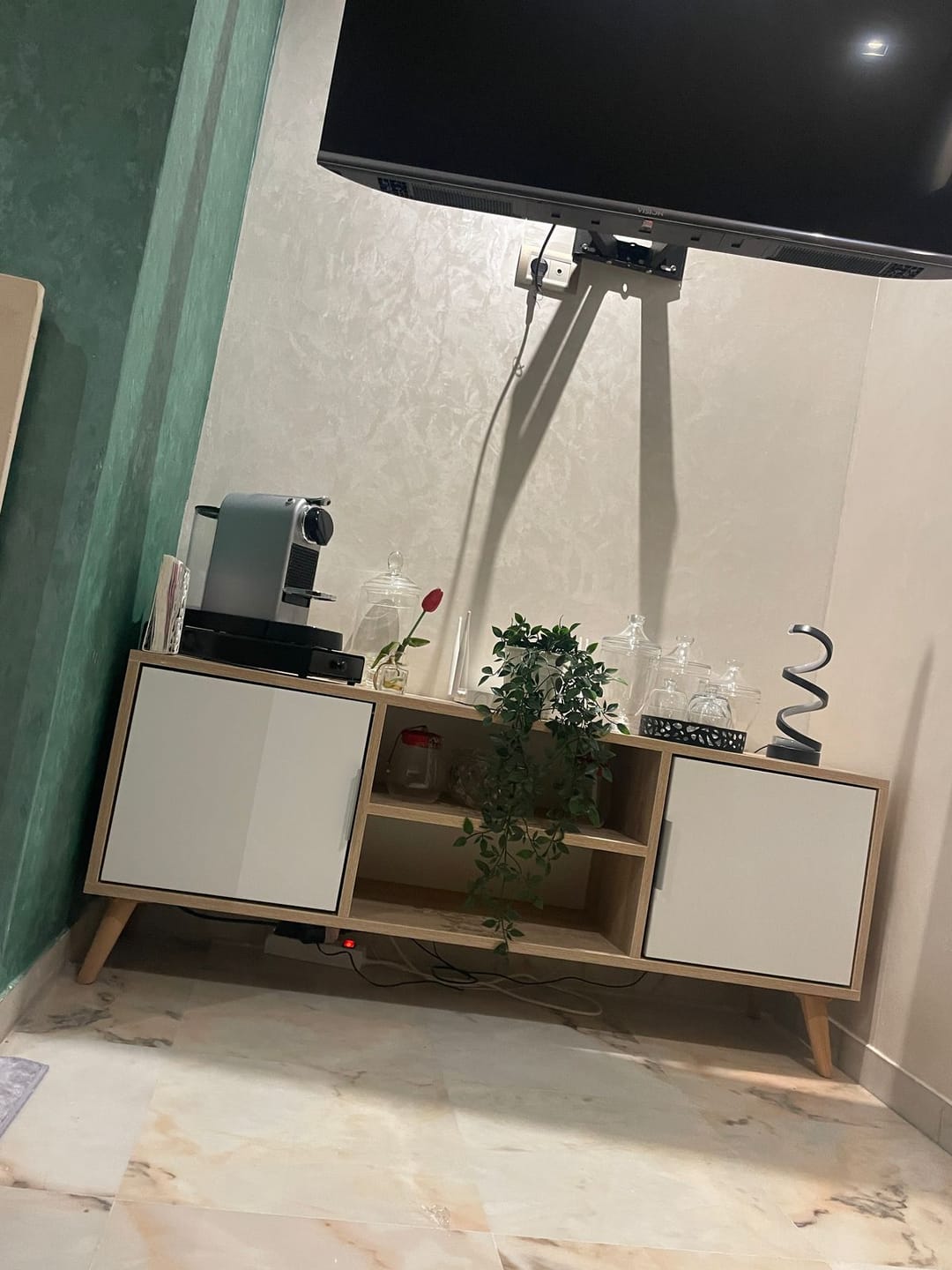 Customer photo review of Meuble Tv 136 cm Double Etagere VOGUE