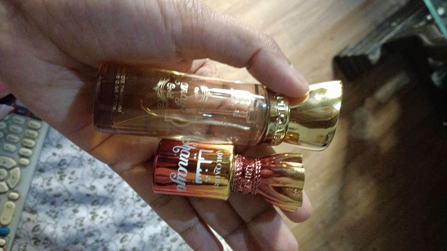 Customer photo review of Shanaya Gold Perfume Spray