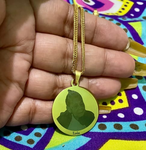 Customer photo review of Aiah Emblem (Disc)