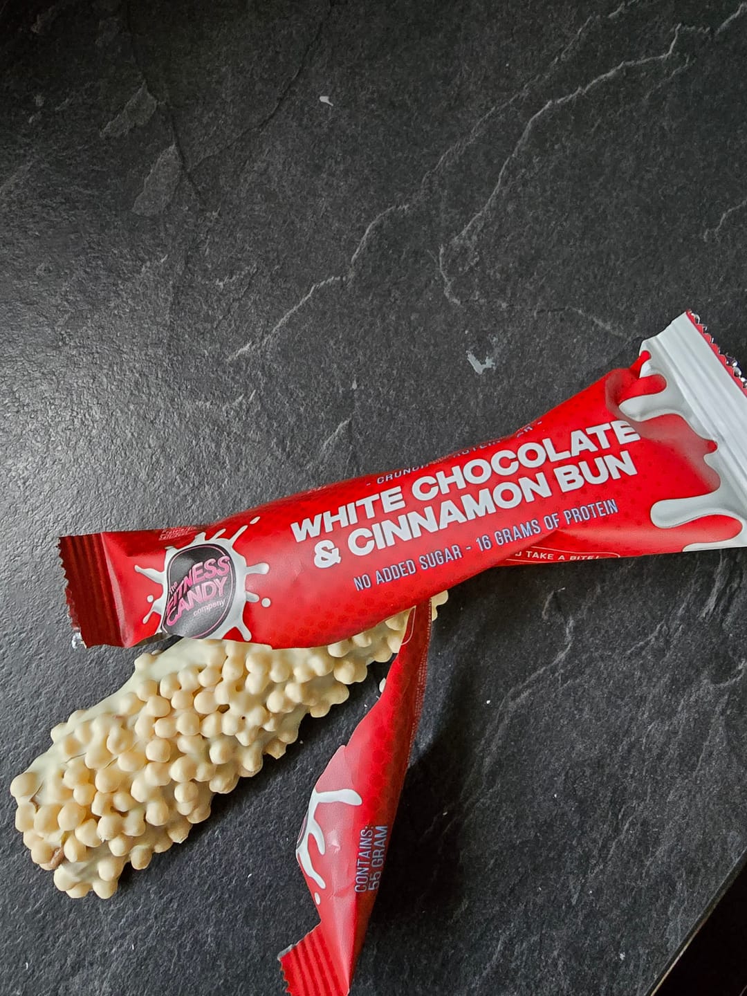 Customer photo review of FITNESS CANDY White Chocolate & Cinnamon Bun