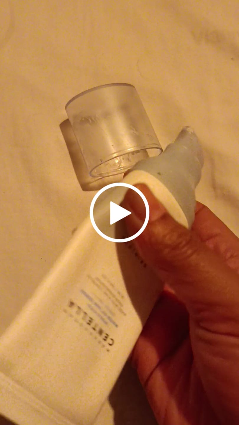 Customer video review of SKIN1004 - Madagascar Centella Hyalu-Cica Water-Fit Sun Serum 50 ML | Protector Solar en Suero