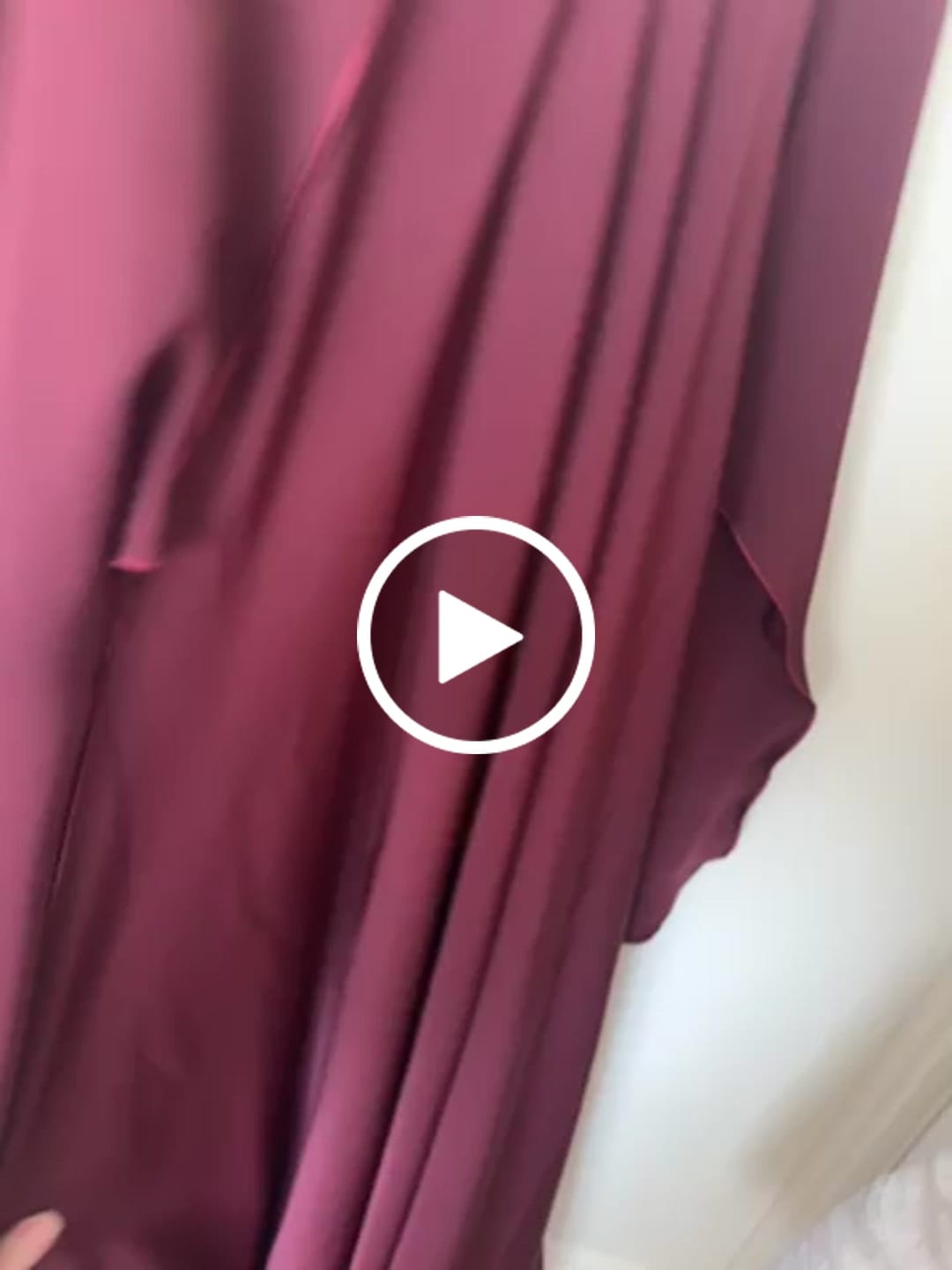 Customer video review of Bsi2880- Umbrella Style Maroon Abaya
