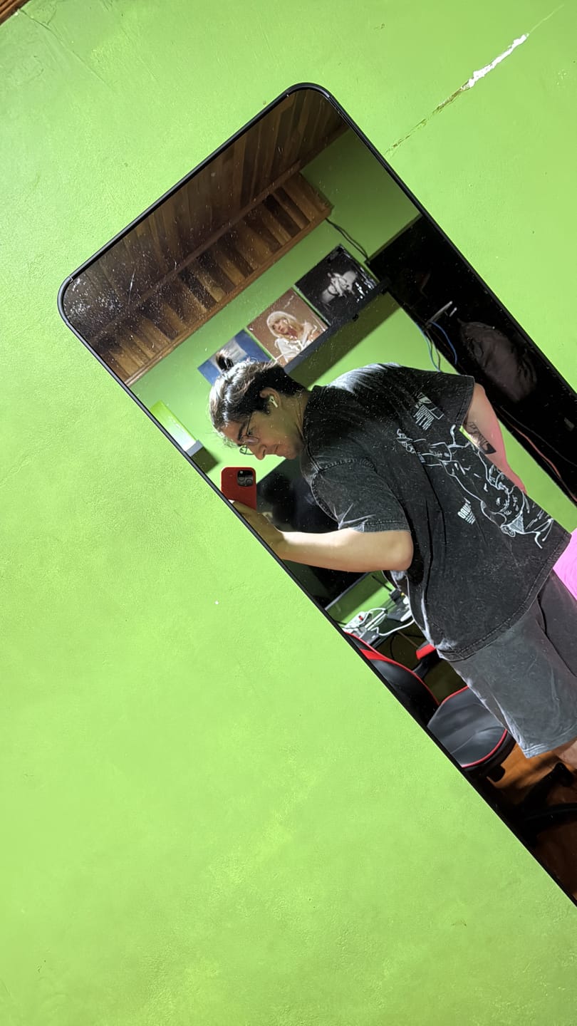 Customer photo review of Camisa Toji Heavenly Restriction - Jujutsu Kaisen