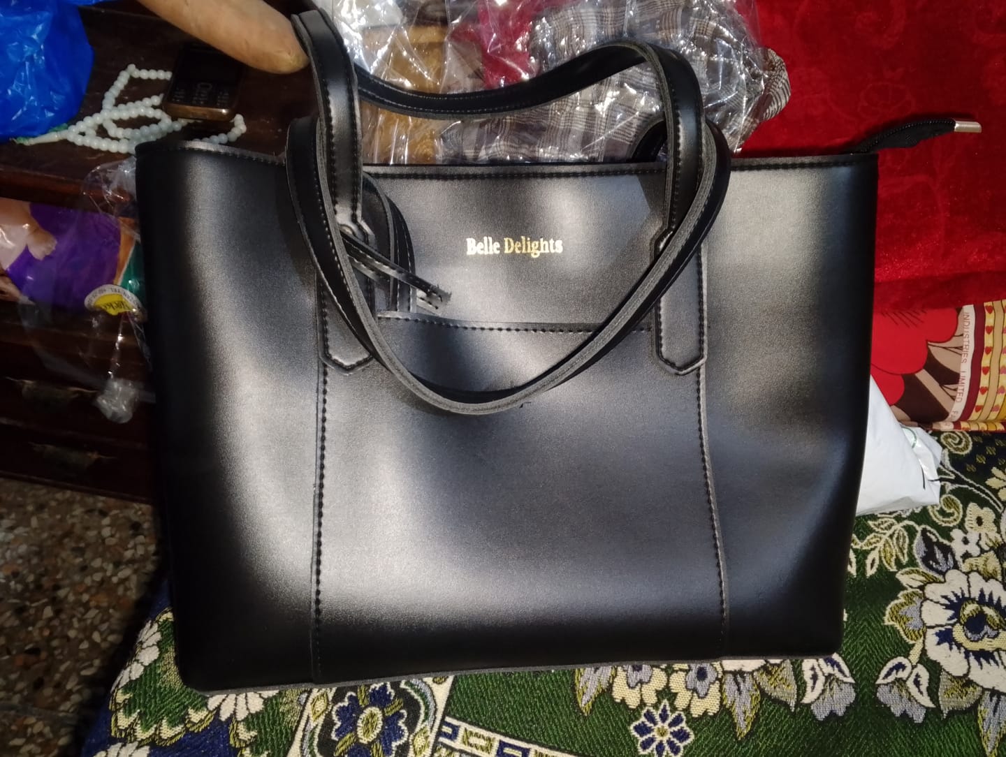 Customer photo review of Black Belle The Perfect Tote Bag