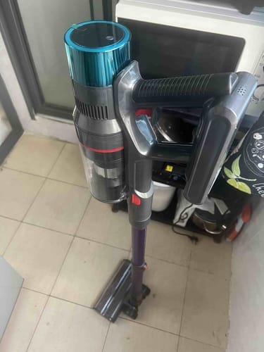 Customer photo review of Krachtige steelstofzuiger met automatische stofherkenning / Tot 60 minuten looptijd / Zakloze stofzuiger voor tapijt, harde vloeren en dierenharen / 480W
