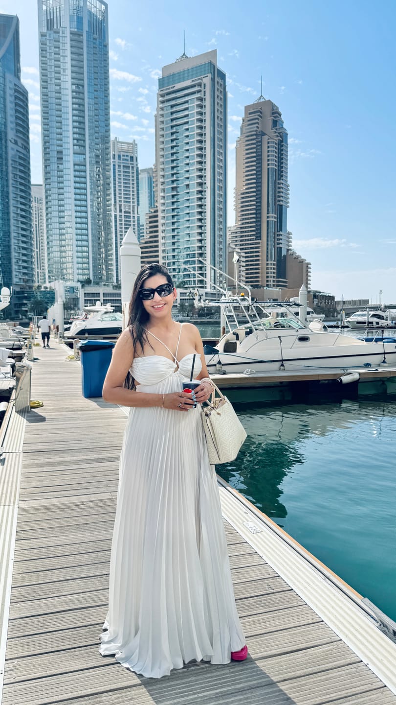 Customer photo review of Hay Luxe Pleated Flowy Maxi Dress