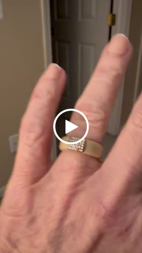 Customer video review of New! Silicone Ring with Metal and Stones