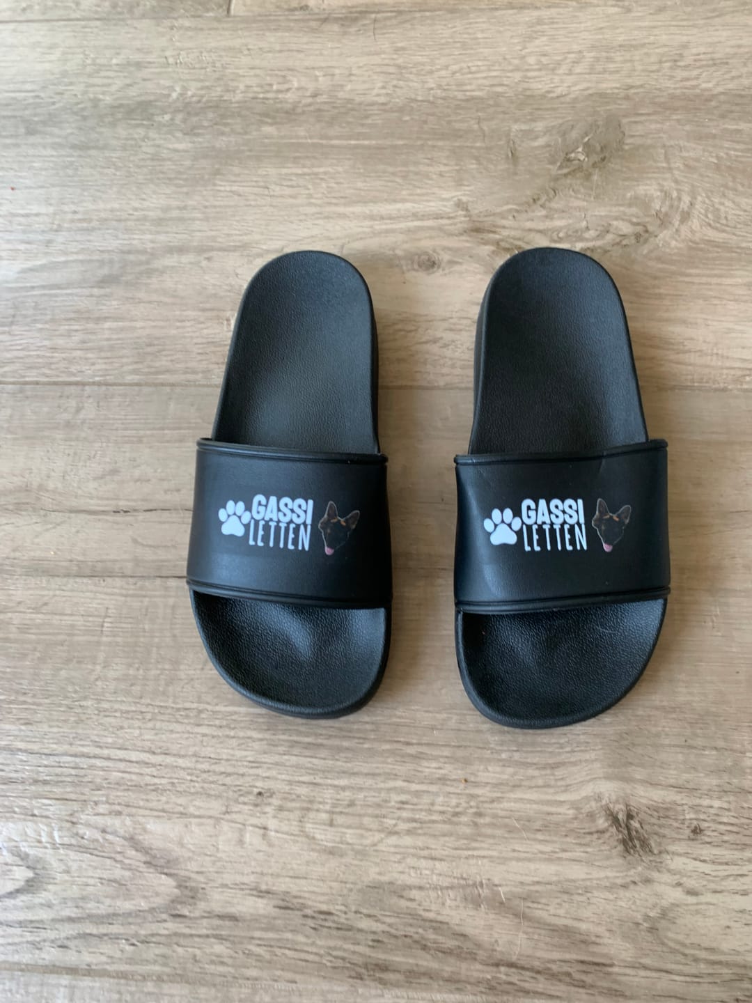 Customer photo review of Gassiletten - Individuelle Badelatschen