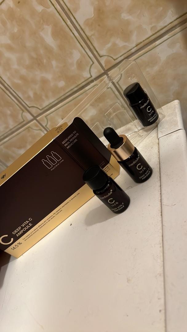 Customer photo review of MEDICUBE - Deep Vita C Ampoule de 30 GR | 3 PCS Suero Iluminador y Antimanchas
