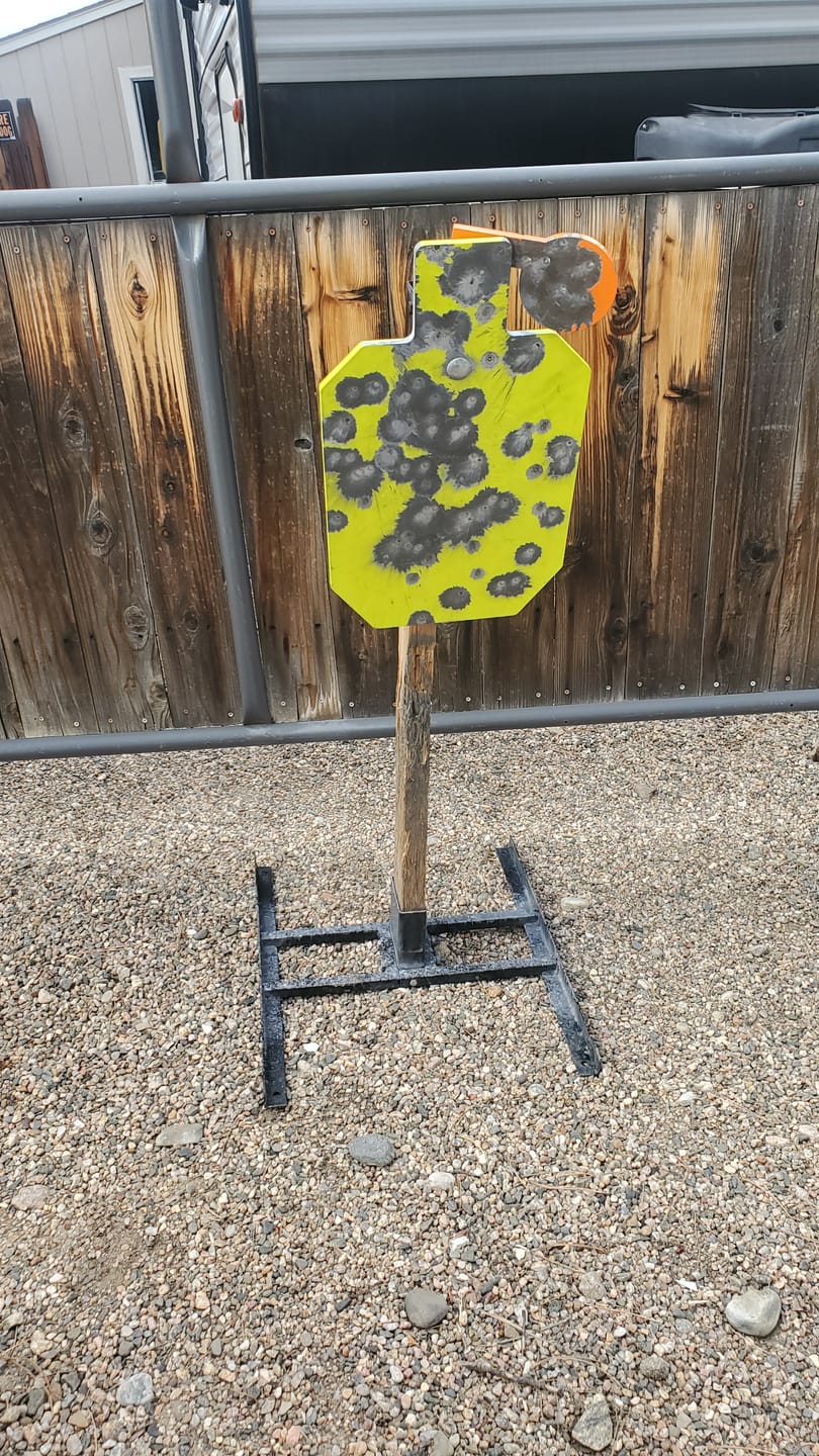 Customer photo review of Double T-Shaped Base Stand + Mounting Kit + 12" X 20" Hostage Target