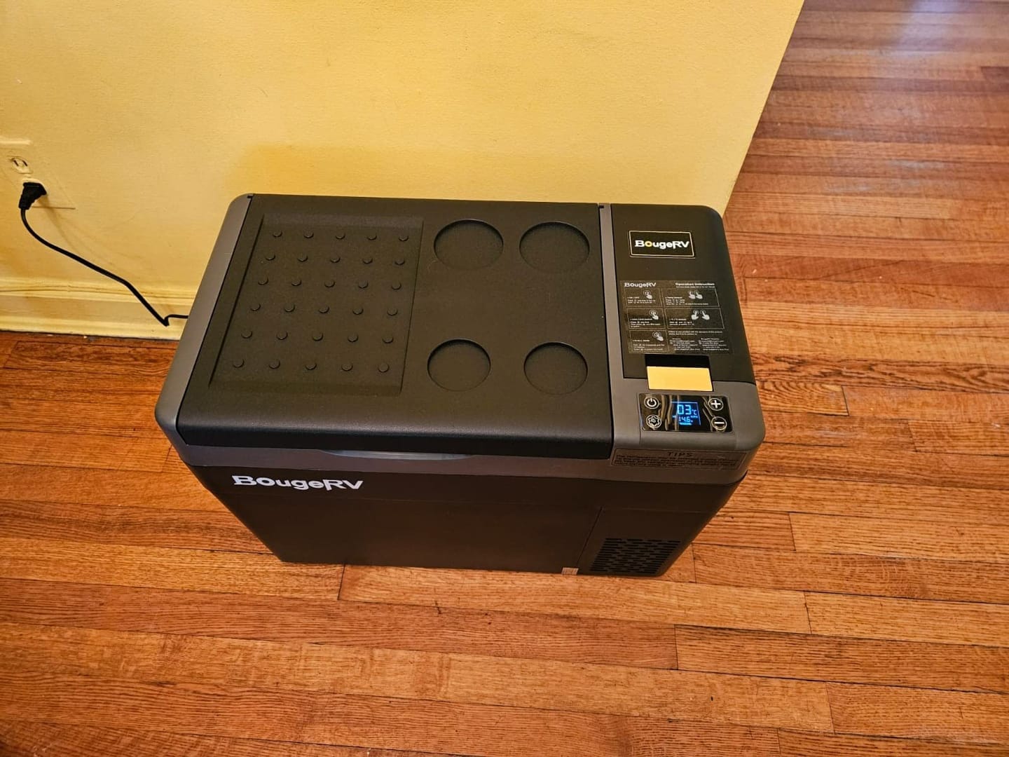 Customer photo review of BougeRV CRPRO20 20L 12V Portable Car Fridge Freezer