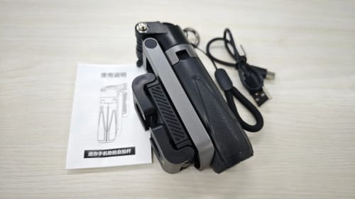 Customer photo review of Upgraded Travel Selfie Tripod