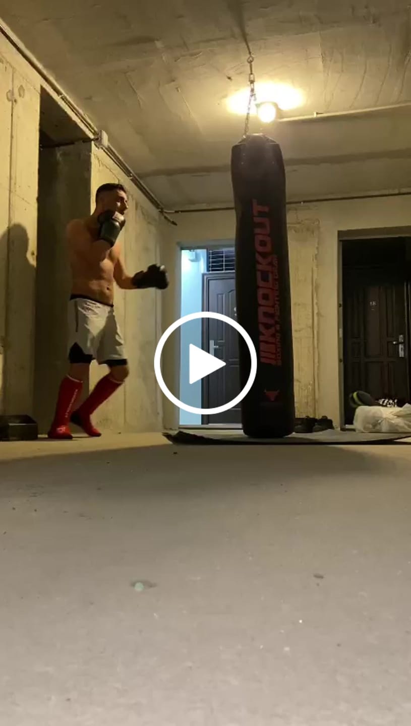 Customer video review of Manusi Box Knockout FRB