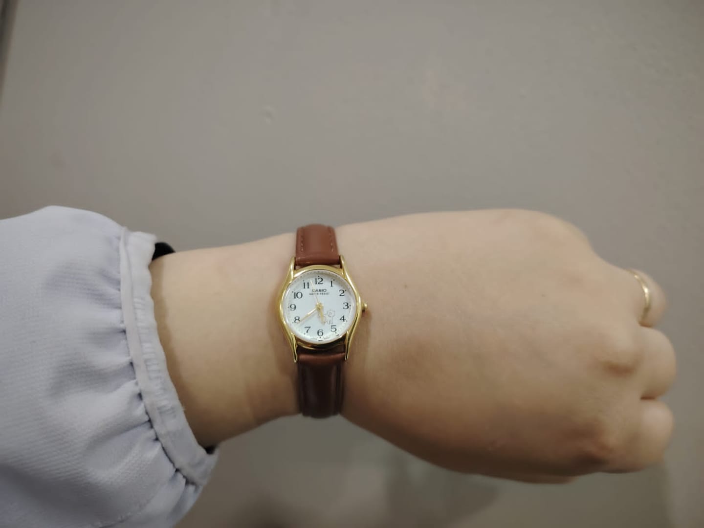 Customer photo review of Reloj Casio Análogo LTP-1094Q-7B7 Correa de Cuero Perritos