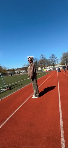 Customer photo review of Go Getter Straight-Leg Jeans - Leo